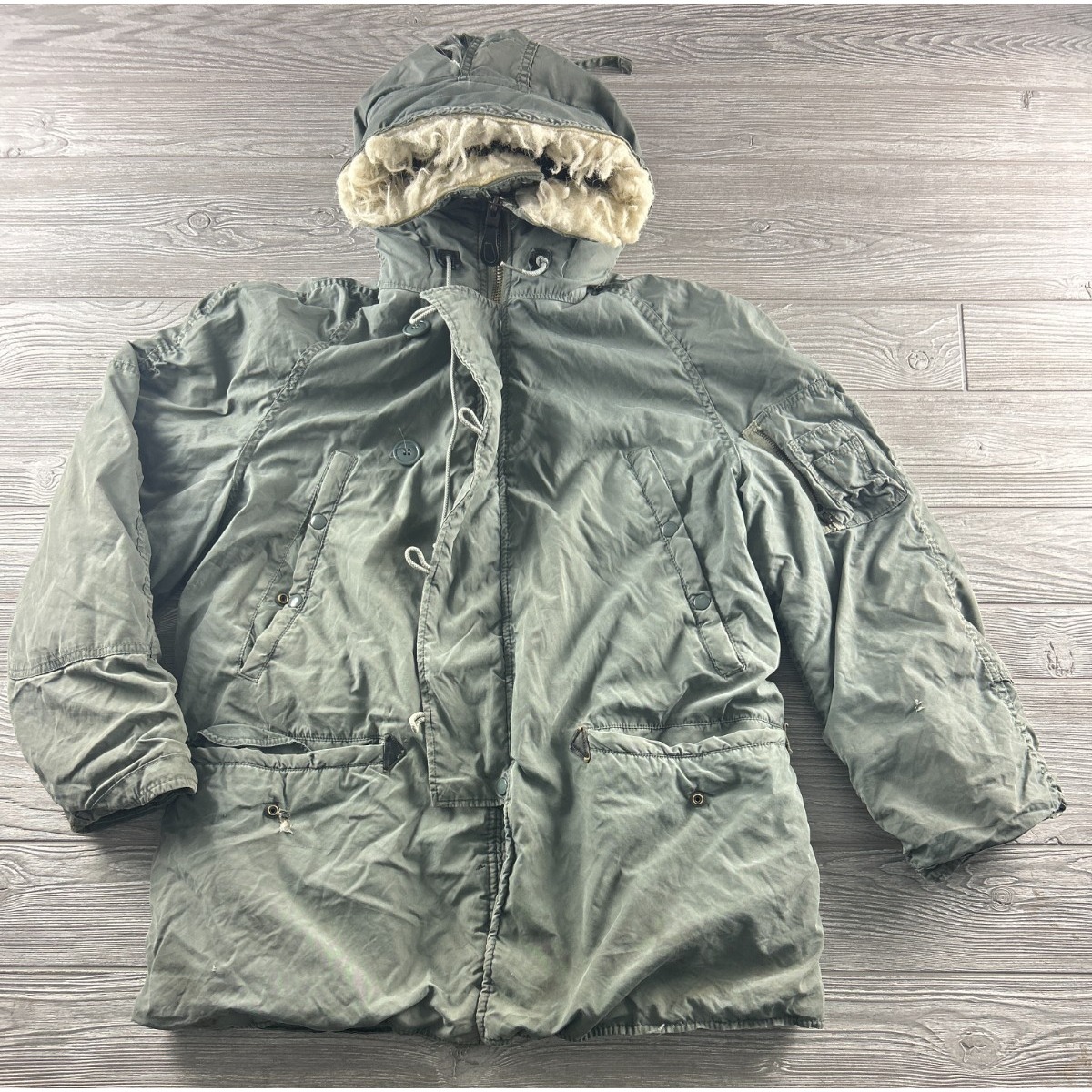 Parka Gray Green Extreme Cold Weather Synthetic Fur Hooded Size Medium Euc
